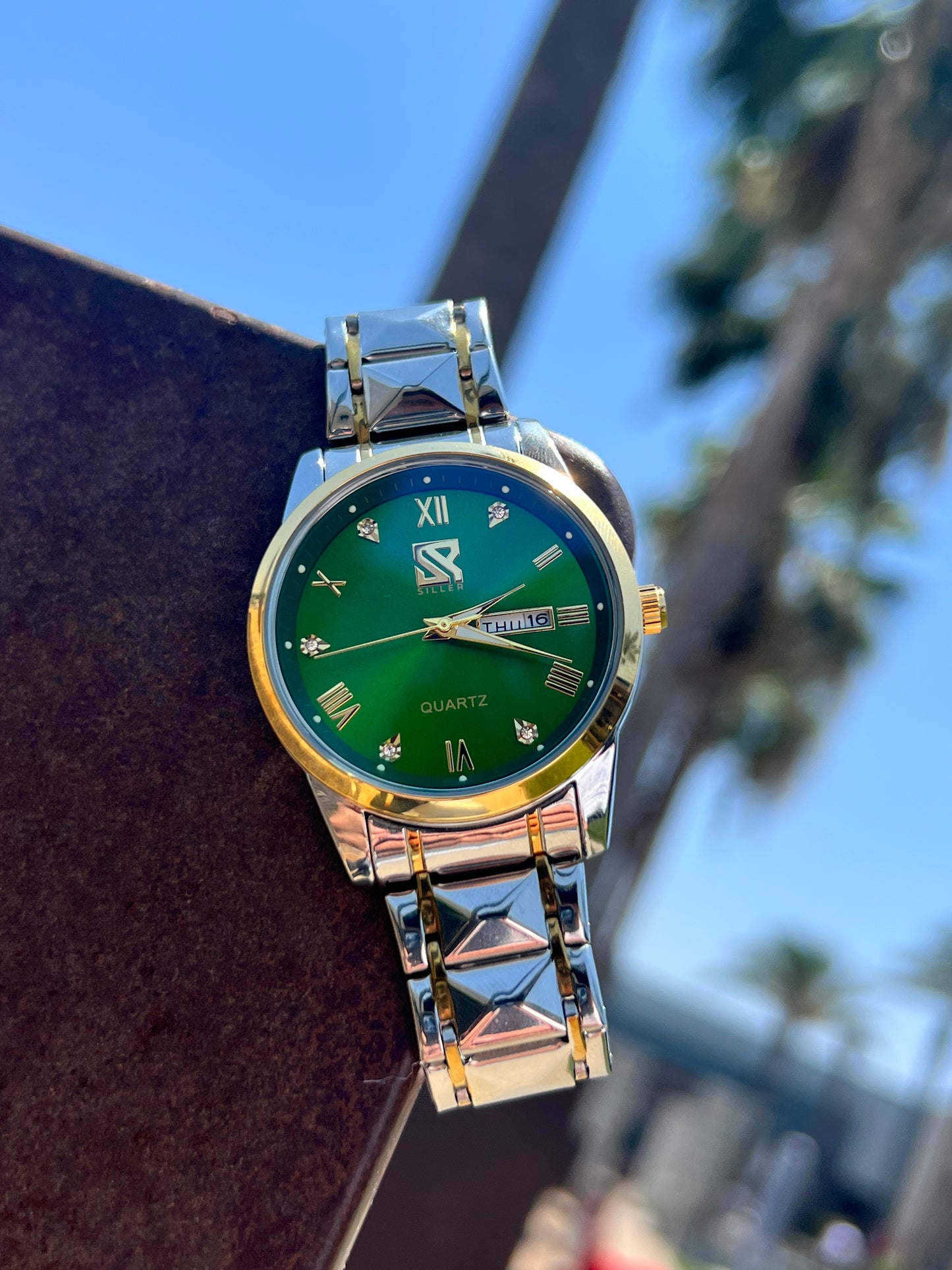 Modern Lux Siller Watch - Green